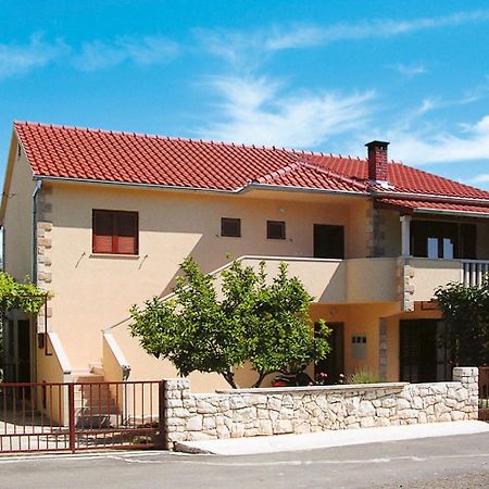 Mirce Apartment Mira By Interhome מראה חיצוני תמונה