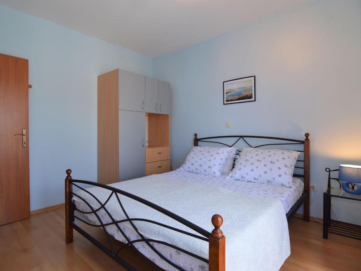 Mirce Apartment Mira By Interhome מראה חיצוני תמונה