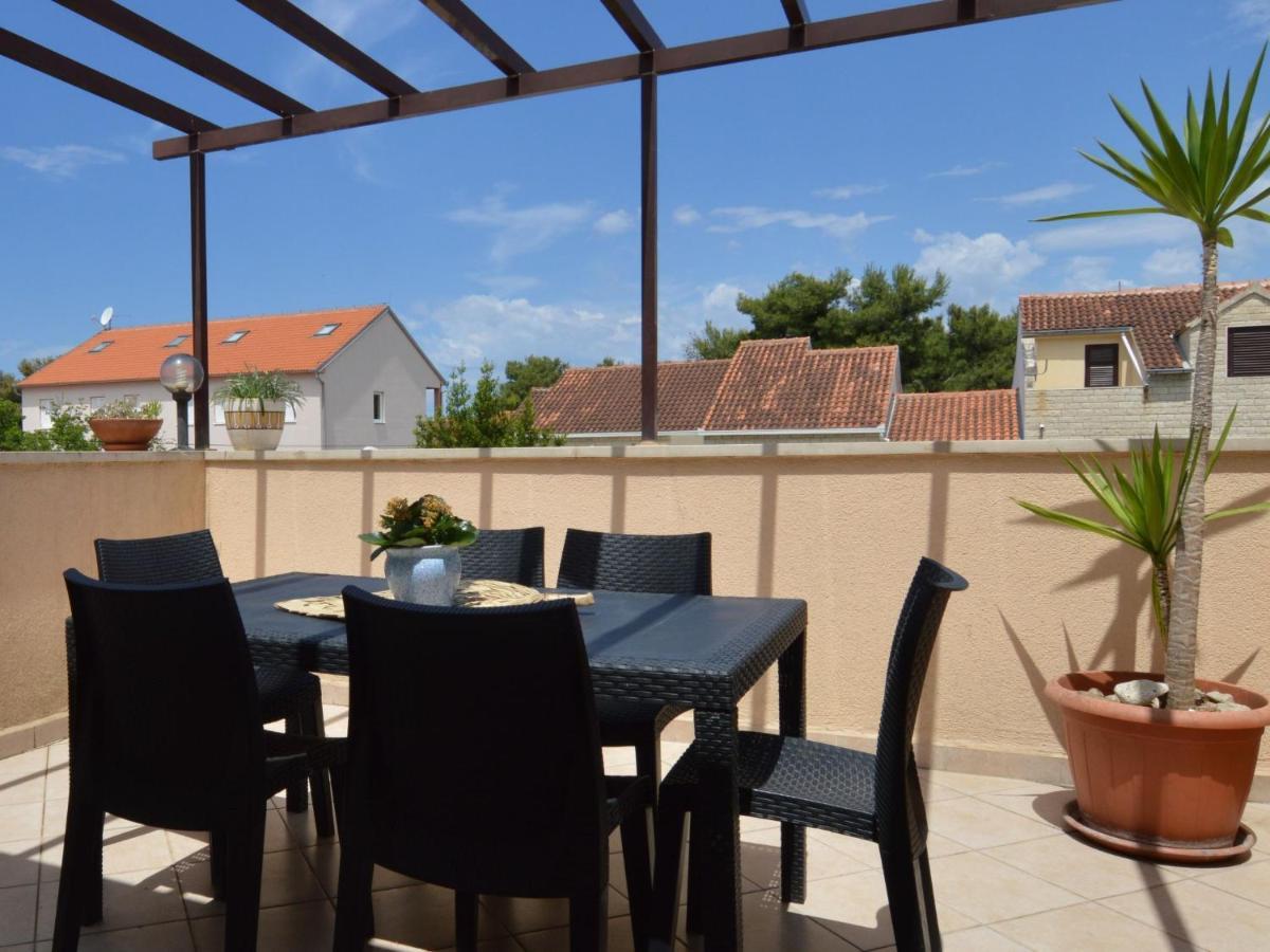 Mirce Apartment Mira By Interhome מראה חיצוני תמונה
